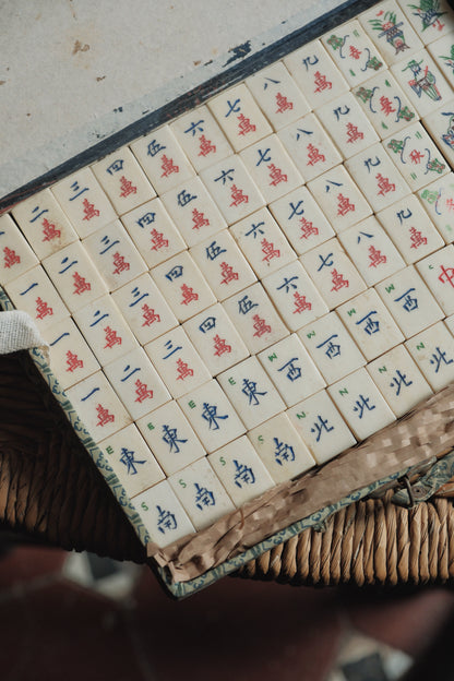 1960s Hand-Carved Bamboo-Backed Mahjong Set with Cat/Flower Tile Style