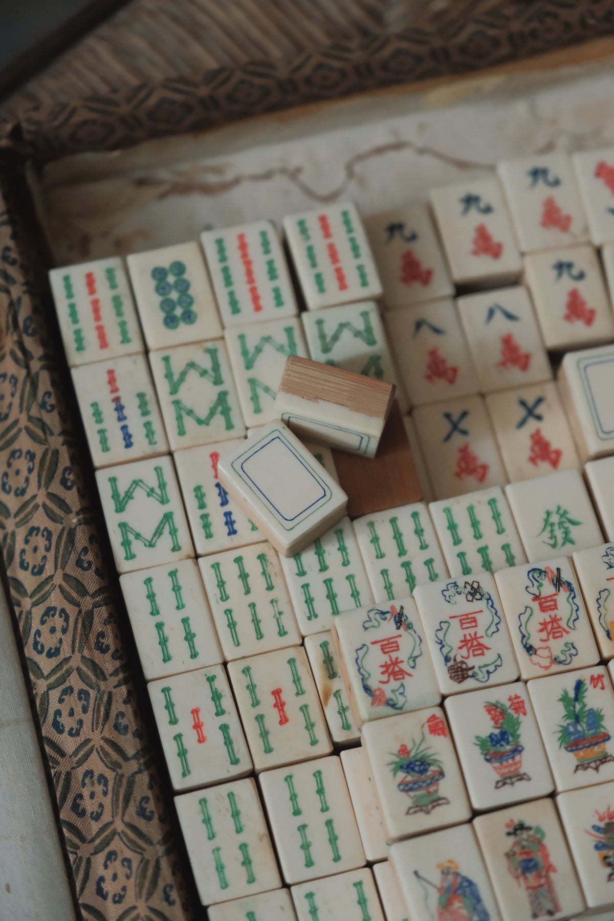 Vintage 1960s Hand-Carved Bamboo and Bone Mahjong Set