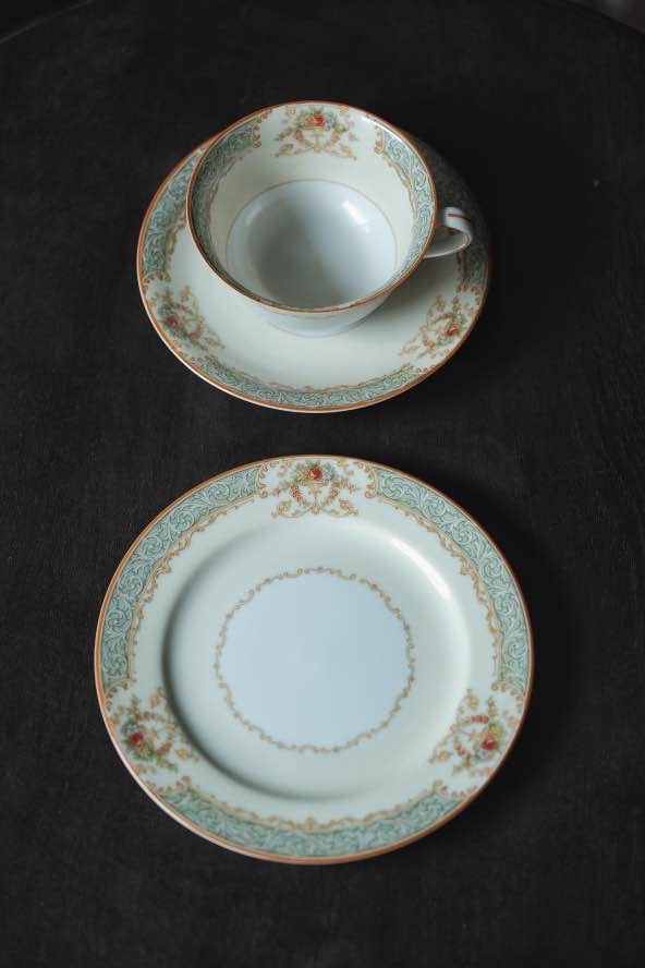 日本Noritake則武奶黃彩玫瑰花唐草咖啡杯連甜點碟
一杯一碟一甜點碟(180ml)