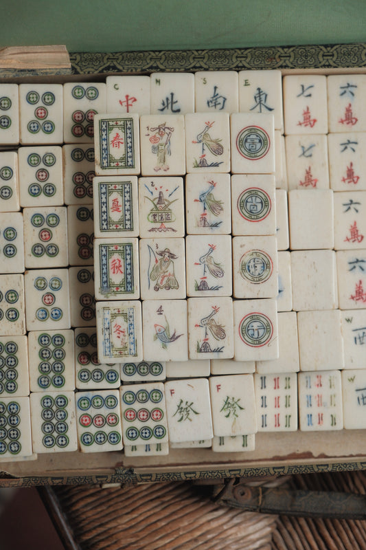 Vintage 1960s Bamboo-Backed Hand-Carved Four Seasons Flower Mahjong Set