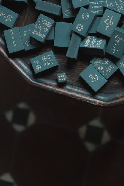 Vintage 1970s Green Bakelite Hand-Carved Mahjong Set