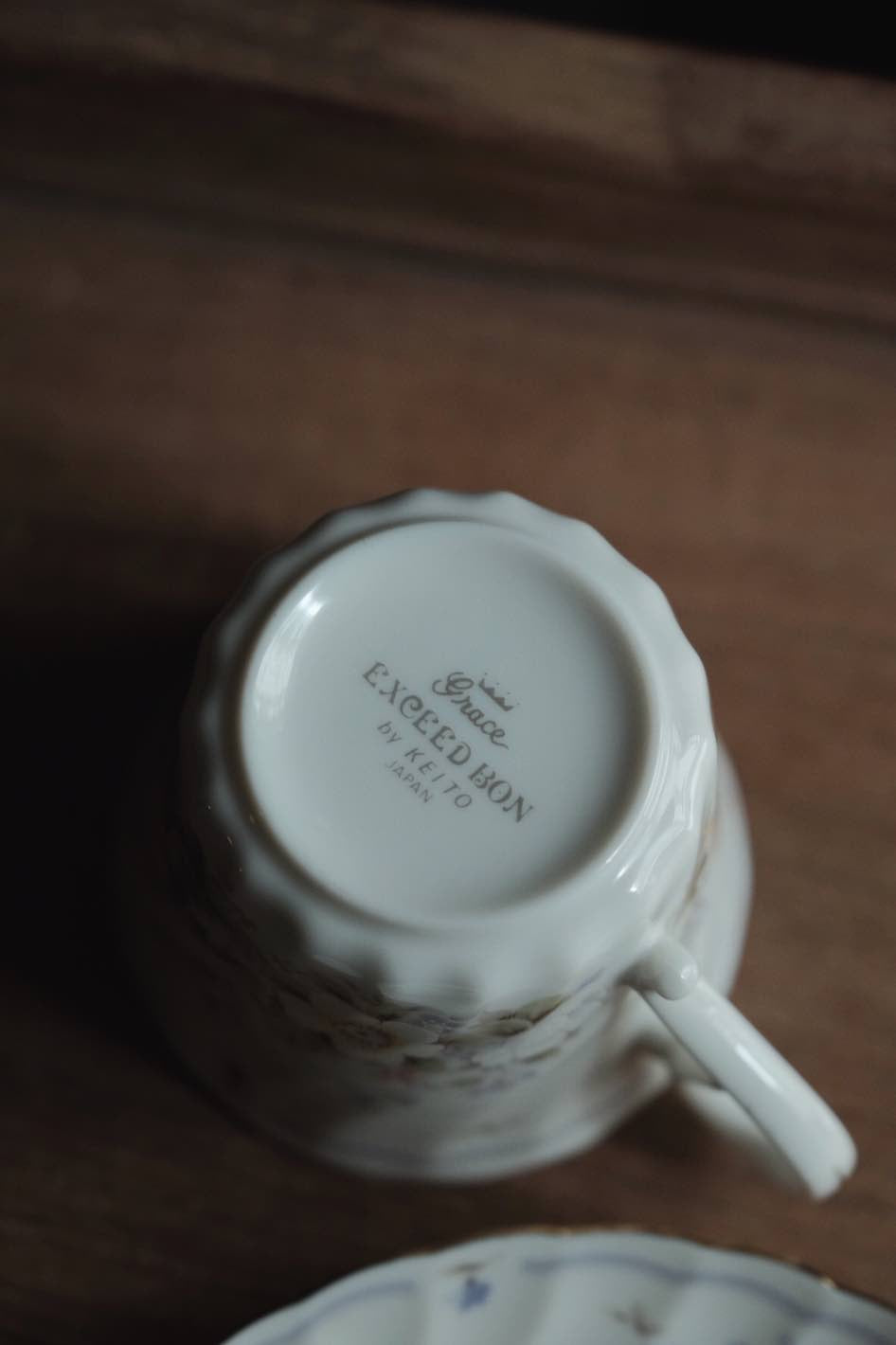 日本製·KEITO碎花描金花型骨瓷茶杯（180ml）