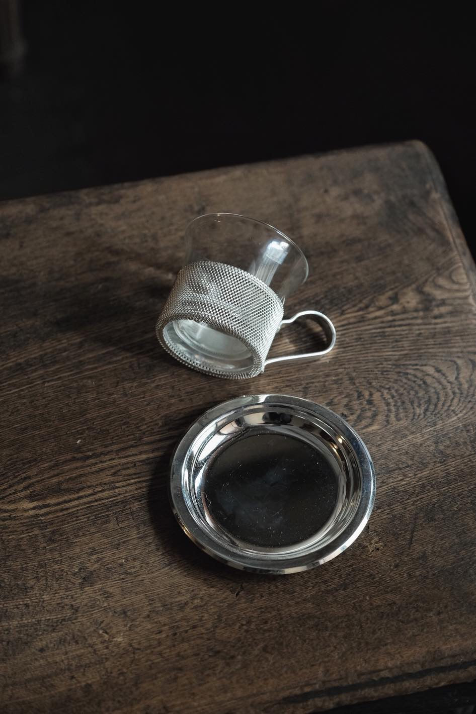 日本製· 鏤空金屬花玻璃咖啡杯一套（160ml）